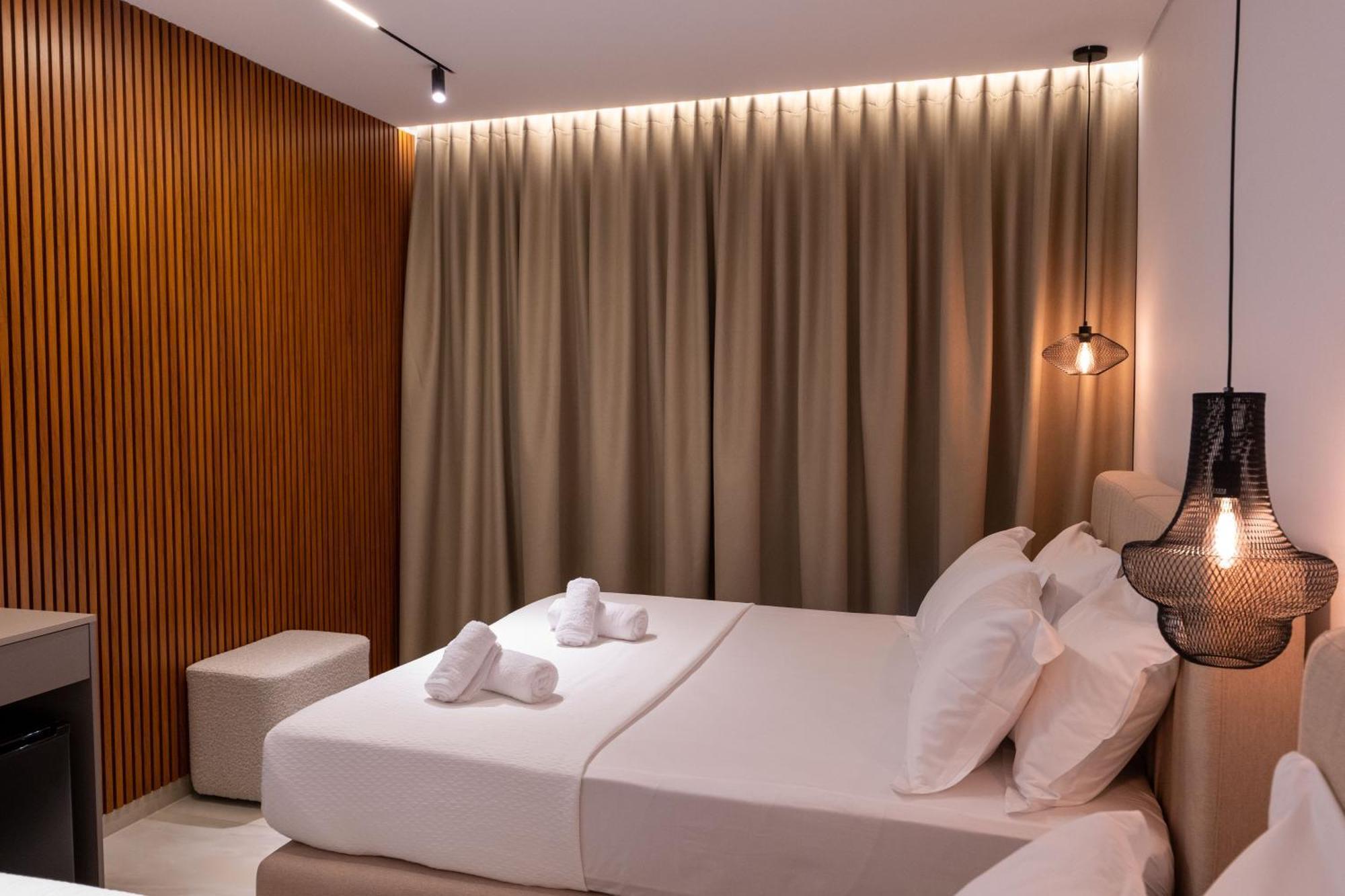Litan Hotel Sarandë Exteriör bild
